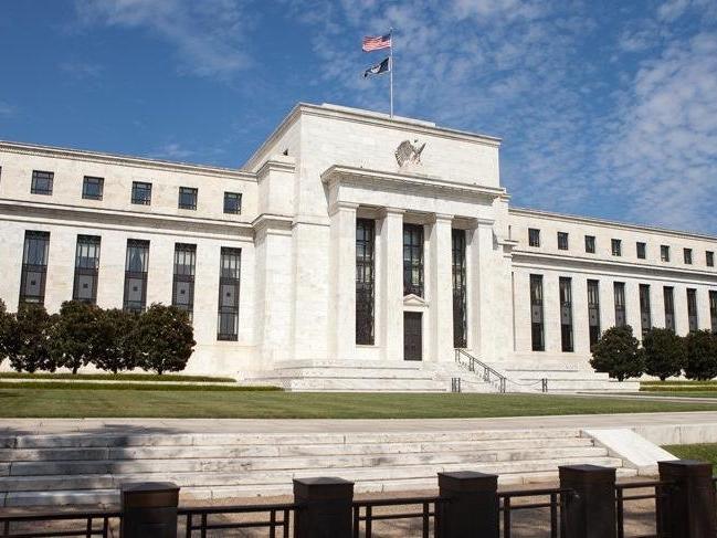 Piyasalar Fed kararını bekliyor