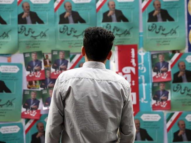 İran’da Cumhurbaşkanı adayı seçimlerden çekildi