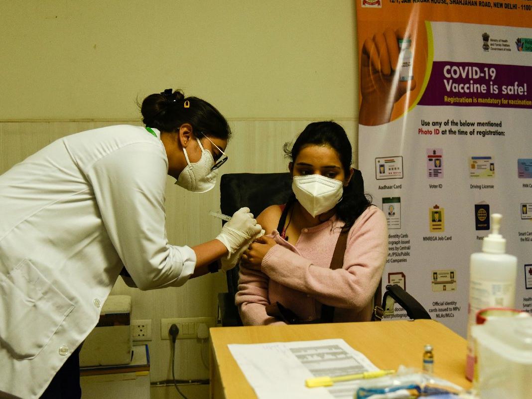 e Nabız ve MHRS ile aşı randevusu alma: 35 yaş üstü aşılama başlıyor