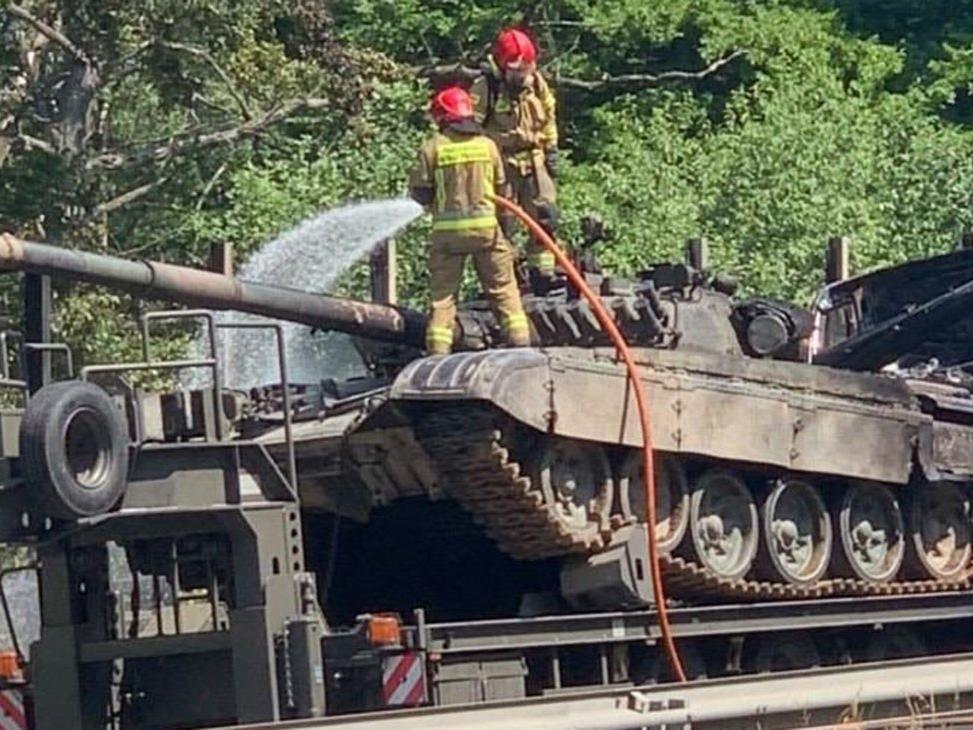 Polonya'daki kazada 2 tank küle döndü