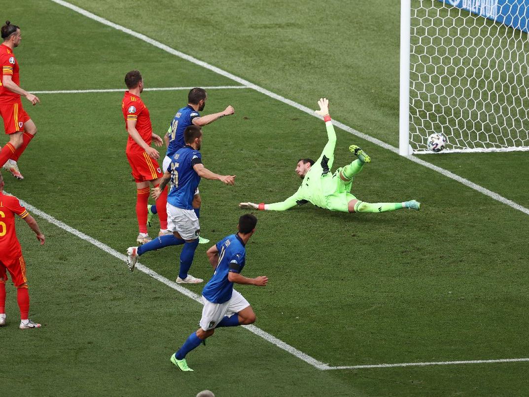 İtalya Galler'i yedekleriyle geçti, gruba damga vurdu | EURO 2020 A Grubu