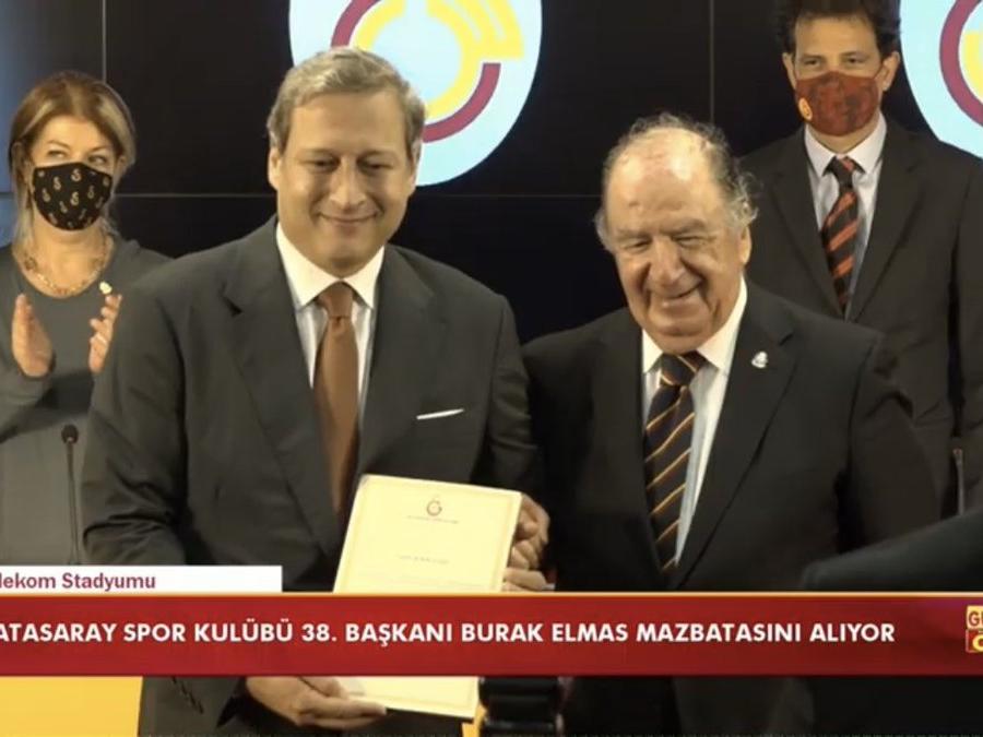 Galatasaray'da başkan Burak Elmas ve yönetimi mazbatalarını aldı