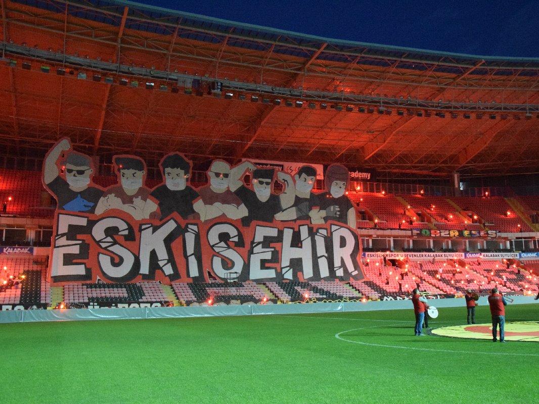Eskişehirspor’un yaşam mücadelesi! 29 imza kaldı