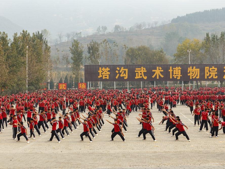 Çin'de dövüş sanatları okulunda çıkan yangında çoğunluğu çocuk 18 kişi öldü