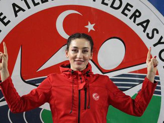 Balkan Atletizm Şampiyonası'nın ilk gününde Tuğba Danışmaz'dan yeni rekor