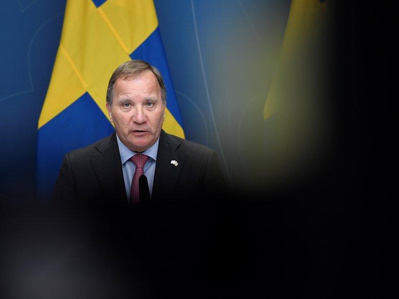 İsveç'te başbakan istifa etti