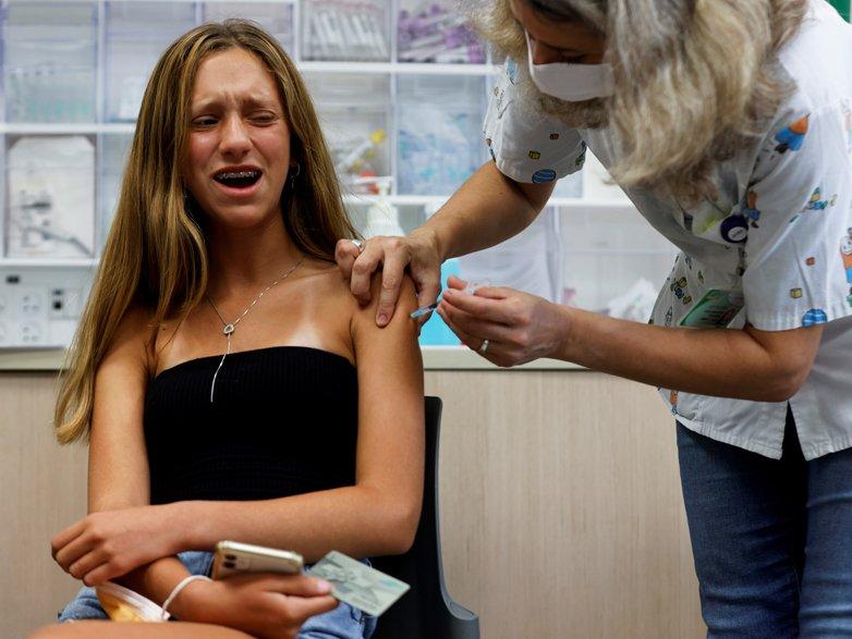 Delta varyantı kabusu sürüyor: Çocuklarınıza aşı yaptırın uyarısı