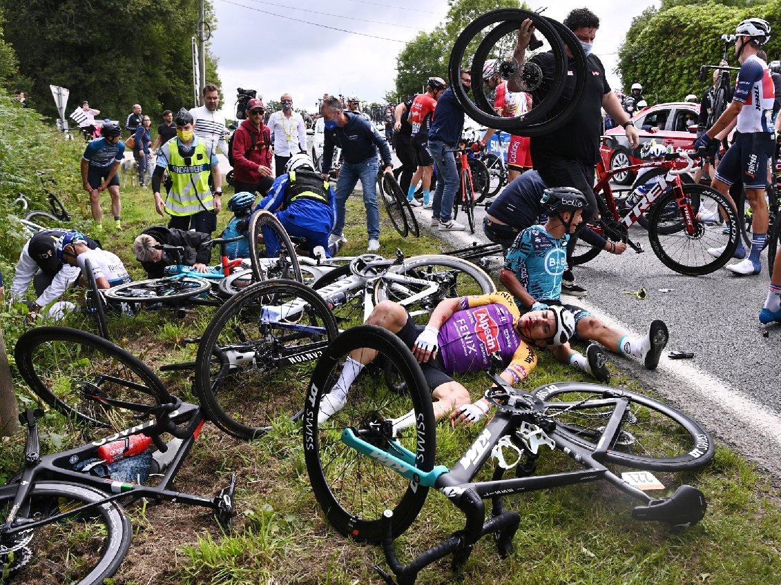 Fransa Bisiklet Turu'nu karıştıran kadın yakalandı