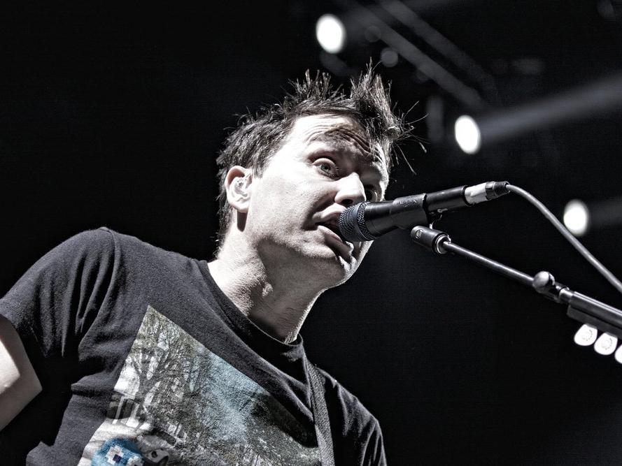 Blink-182'nin solisti Mark Hoppus, kanser olduğunu paylaştı