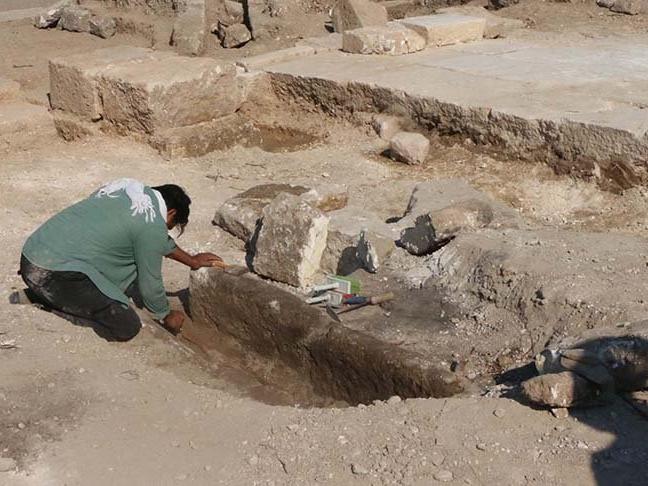 Perre Antik Kenti'nde 1000 yıllık insan iskeleti bulundu