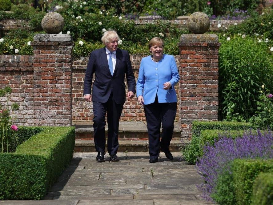 Merkel'den İngiltere'ye 'veda' ziyareti