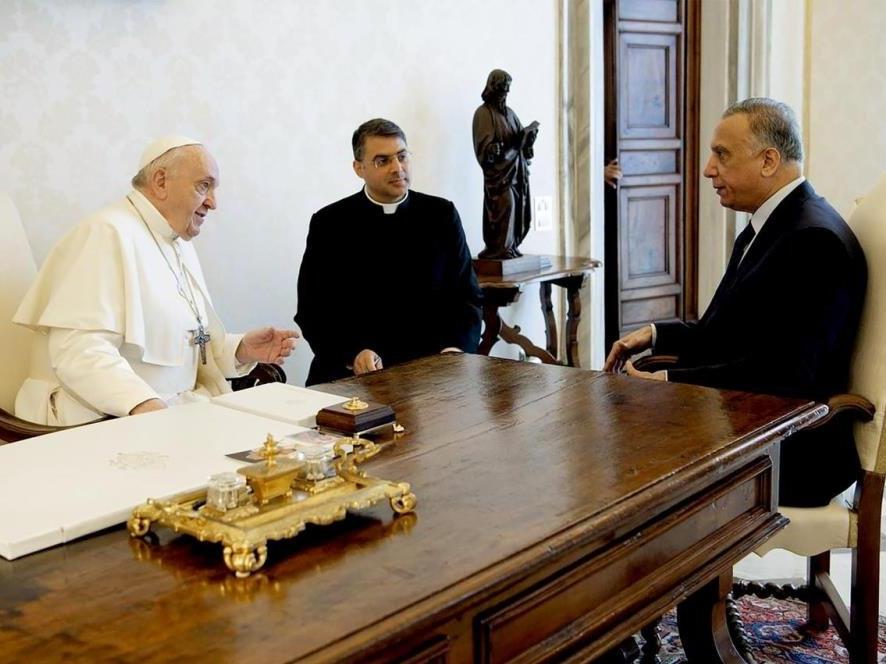 Irak Başbakanı el-Kazımi, Papa Francis ile bir araya geldi