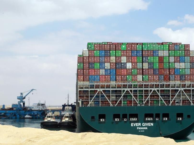 Süveyş Kanalı’ndaki gemi krizinde yeni gelişme