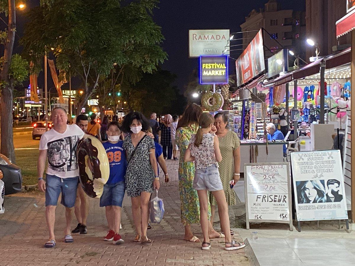 Rusya ve Almanya seyahat kısıtlamalarını kaldırdı, Antalya'da turizm canlandı
