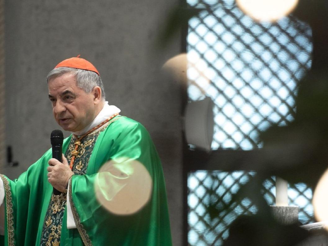 Vatikan'da yolsuzluk soruşturması: Kardinal de aralarında