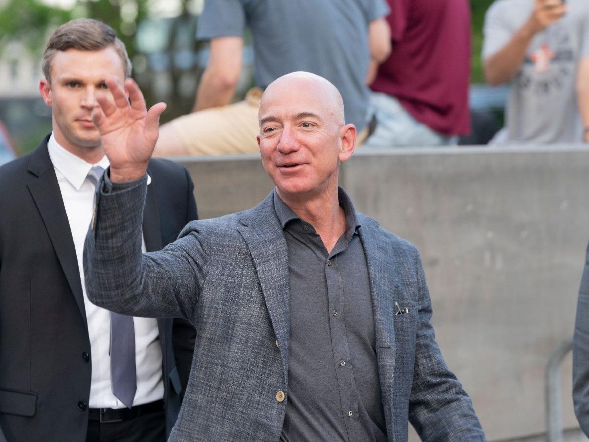 Amazon'da Jeff Bezos dönemi sona erdi