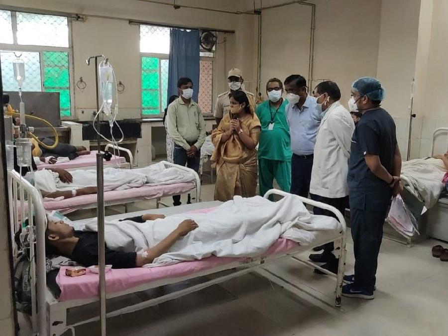 Hindistan'da yıldırım düştü: 28 kişi öldü