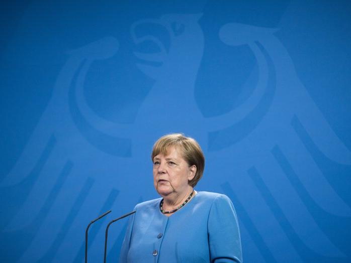 Merkel'den Covid-19 aşısı açıklaması: Zorunlu olmamalı