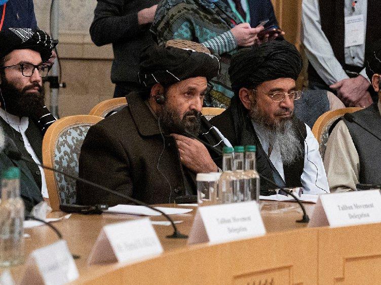 Afganistan'da hükümet ve Taliban Katar'da masaya oturuyor