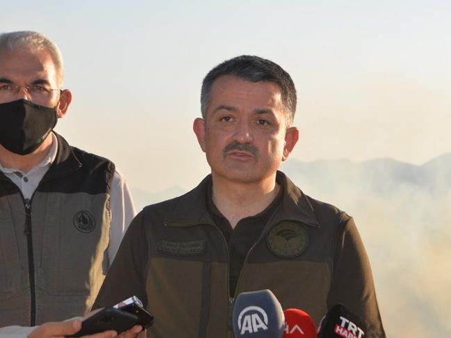 Bakan Pakdemirli: Gün içinde 20 yangın çıktı