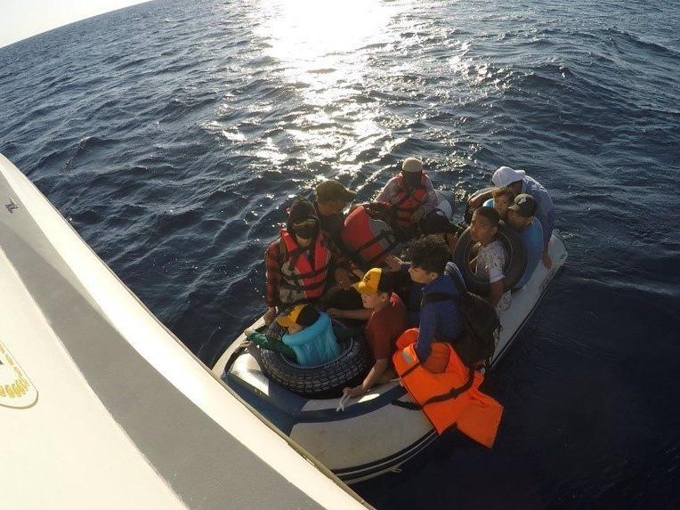 Yunanistan'ın geri gönderdiği mülteciler kurtarıldı