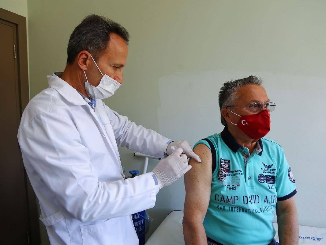 Türkiye'de uygulanan aşıların antikor seviyeleri ortaya çıktı: Pfizer-BioNTech'te Sinovac'tan 10 kat fazla