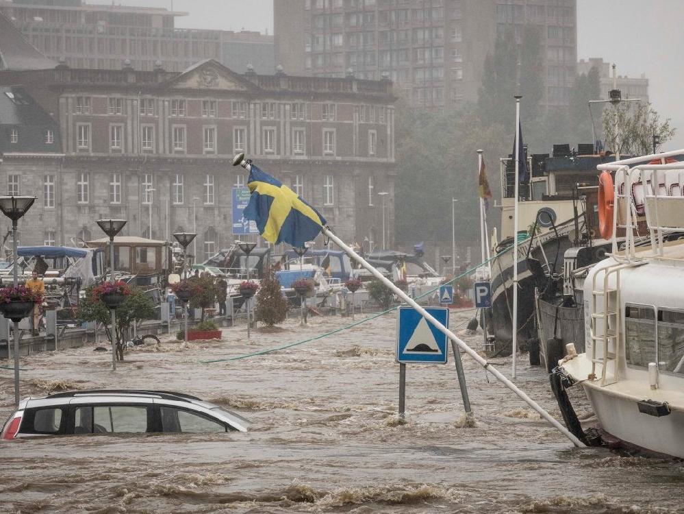 Avrupa selle mücadele ediyor: Ülkeler sulara gömüldü