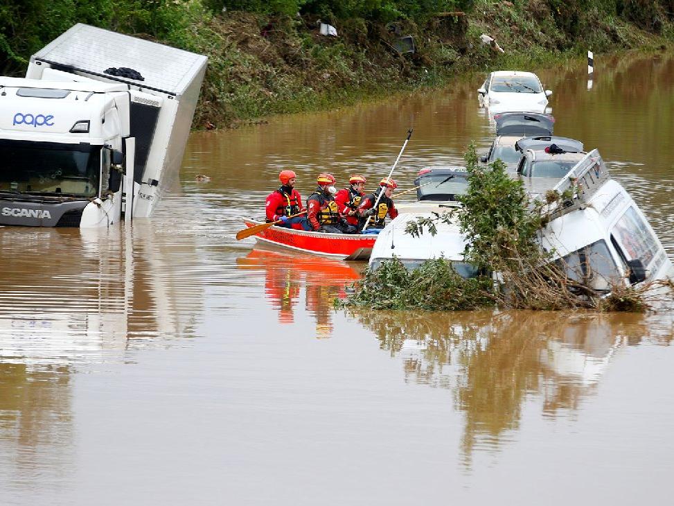Almanya'daki sel felaketinde ölü sayısı 133'e yükseldi: Yüzlerce kişi aranıyor