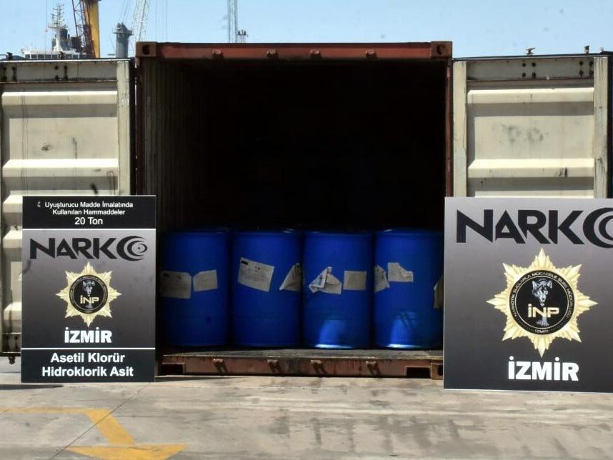 İzmir Aliağa Limanı'nda dev uyuşturucu operasyonu: 26 ton malzeme ele geçirildi