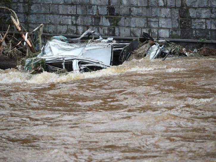 Avrupa’daki sel felaketinde can kaybı artıyor