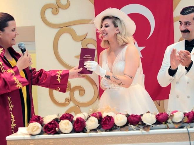İzmit'te nikah sayısında 18 yılın rekoru kırıldı