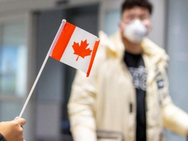 Kanada, ABD'lilere sınırlarını açıyor