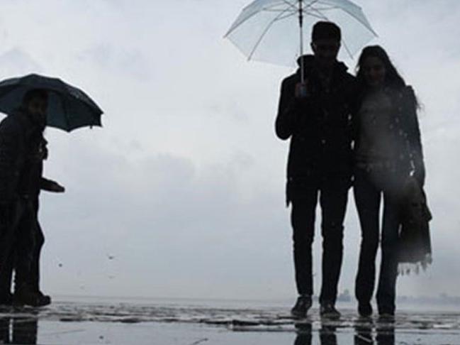 Sağanak yağışın etkili olduğu İstanbul'a Meteoroloji'den bir uyarı daha