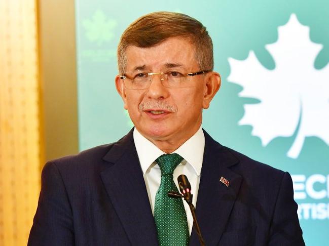 Ahmet Davutoğlu: Çok kötü bir kriz yönetimi sergileniyor