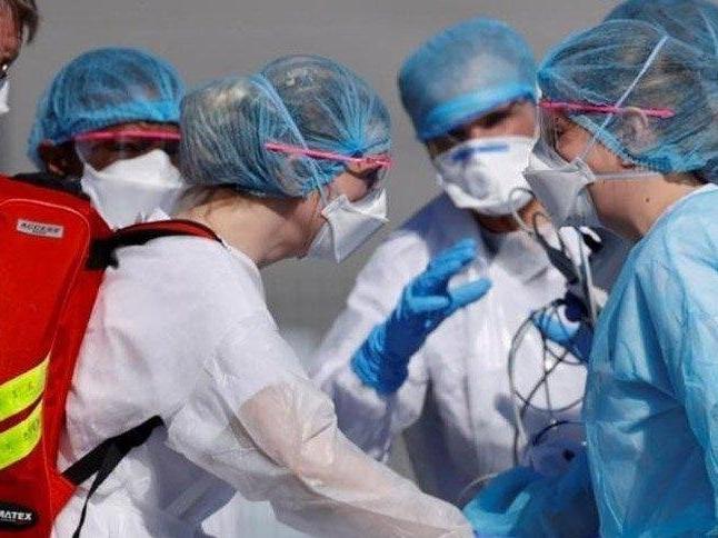 İtalya'da son 24 saatte 6 bin 619 yeni vaka