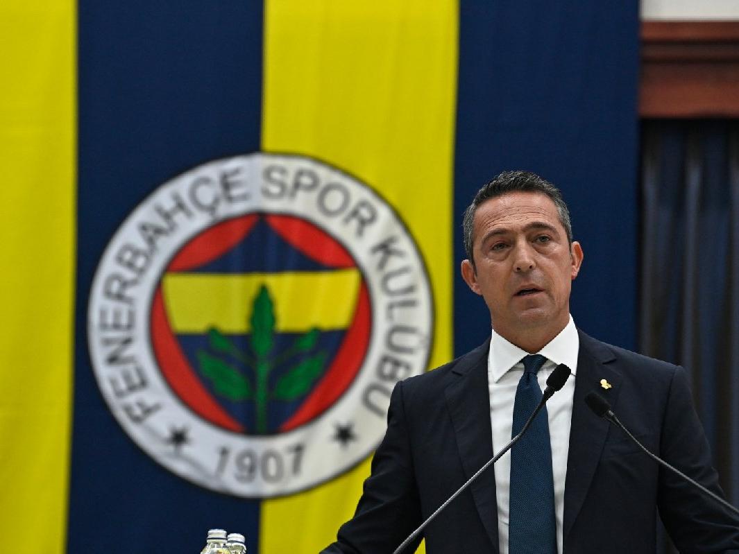 Ali Koç: MHK başkanı siyah-beyaz kravatla şampiyonluk kutlamasına gidiyor