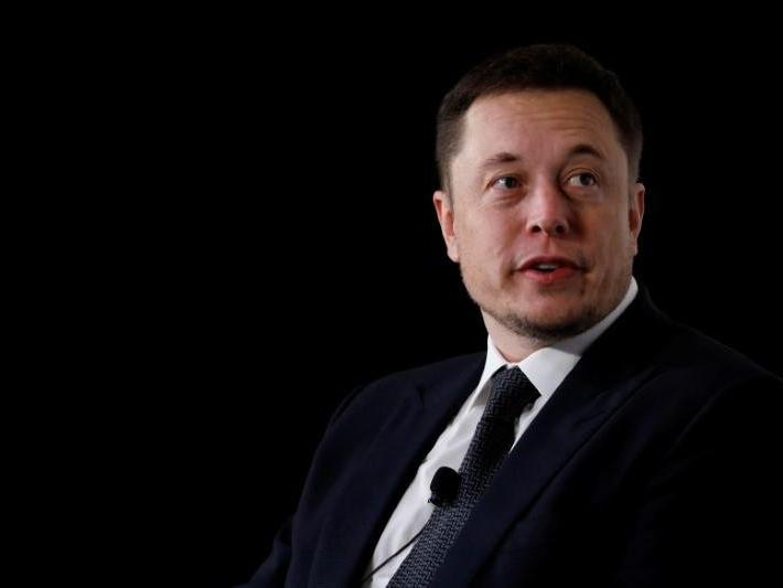 Elon Musk isyan etti: "Herhangi bir şeyin CEO'su olmak istemiyorum"
