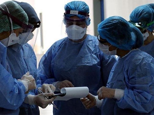 İtalya'da son 24 saatte 3 bin 190 yeni vaka