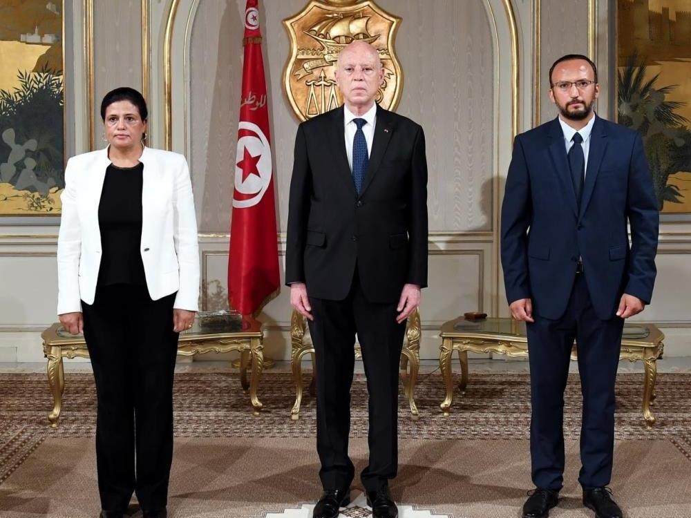 Tunus'ta yeni gelişme: İki bakan görevden alındı
