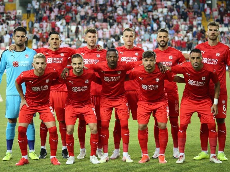 Sivasspor, Dinamo Batumi deplasmanına 8 eksikle gitti
