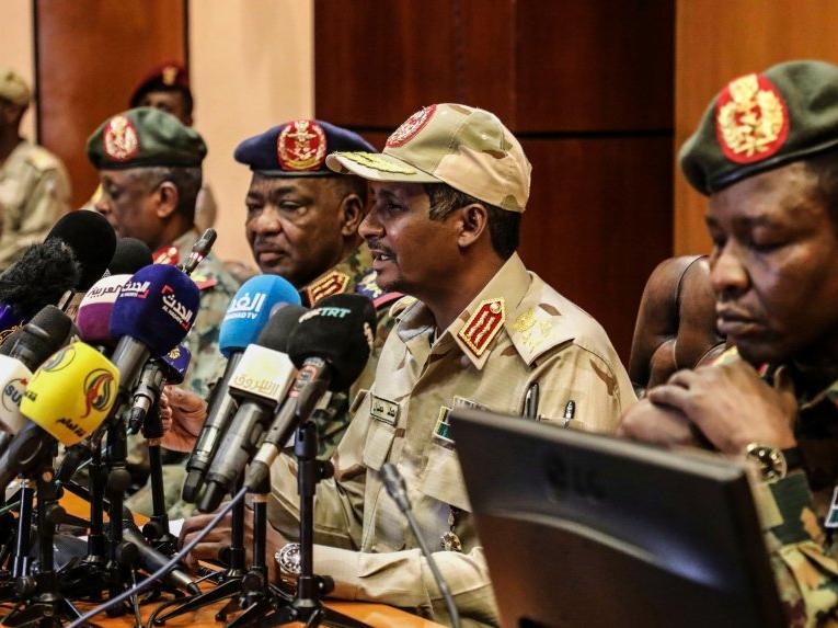 Protestocu öğrencileri öldüren Sudanlı paramiliter subaylara idam cezası