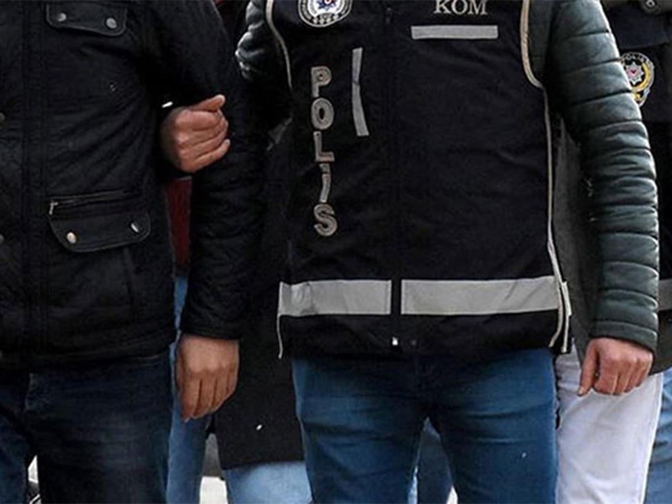 FETÖ'den haklarında kesinleşmiş hapis cezası bulunan 6 kişi yakalandı