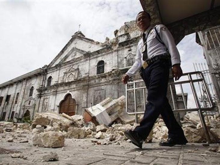 Filipinler'de 7.1 büyüklüğünde deprem! Tsunami uyarısı yapıldı