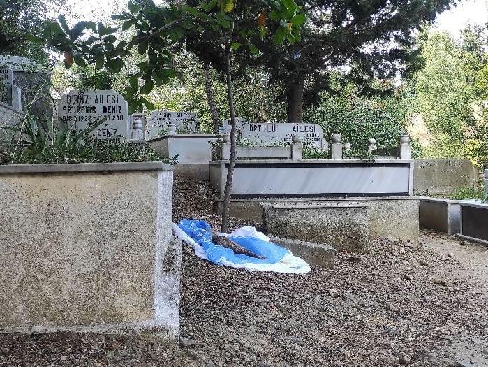 Şişli'de mezarlıkta panik; insan cesedi zannedildi