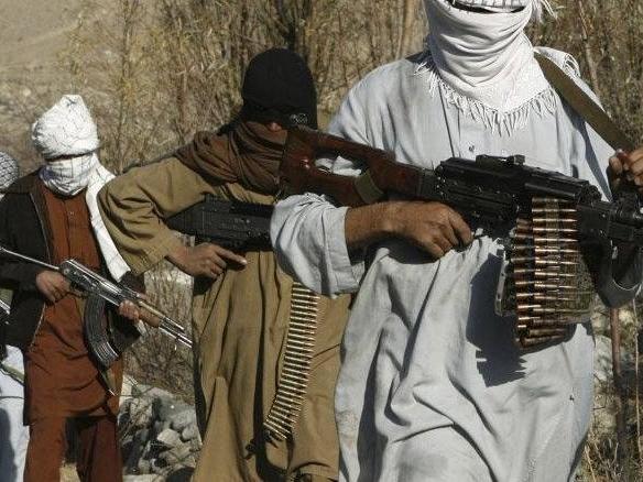 Taliban'ın ele geçirdiği vilayet merkezi sayısı 23'e yükseldi! Eski cumhurbaşkanı yardımcısı komşu ülkeye kaçtı