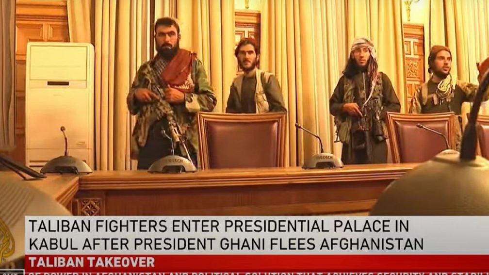 Afganistan'da kaos: Cumhurbaşkanı Gani kaçtı, Taliban sarayı ve Kabil'i ele geçirdi