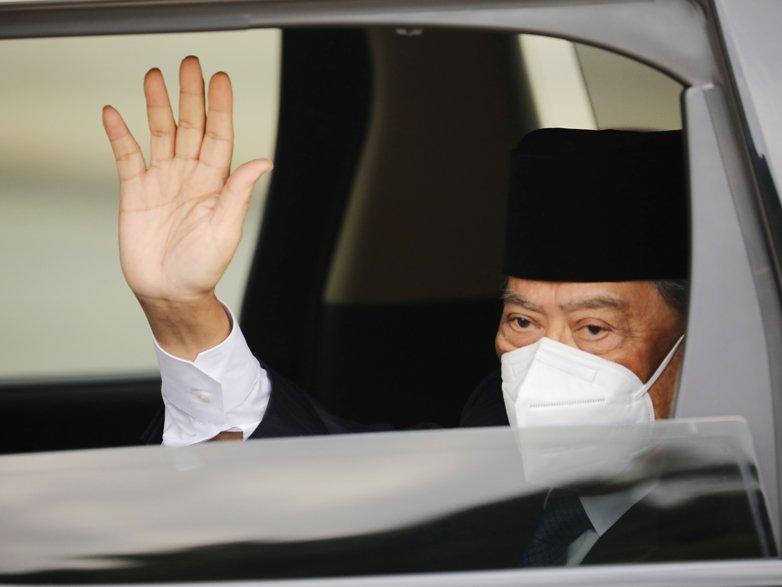 Malezya'da başbakan istifa etti