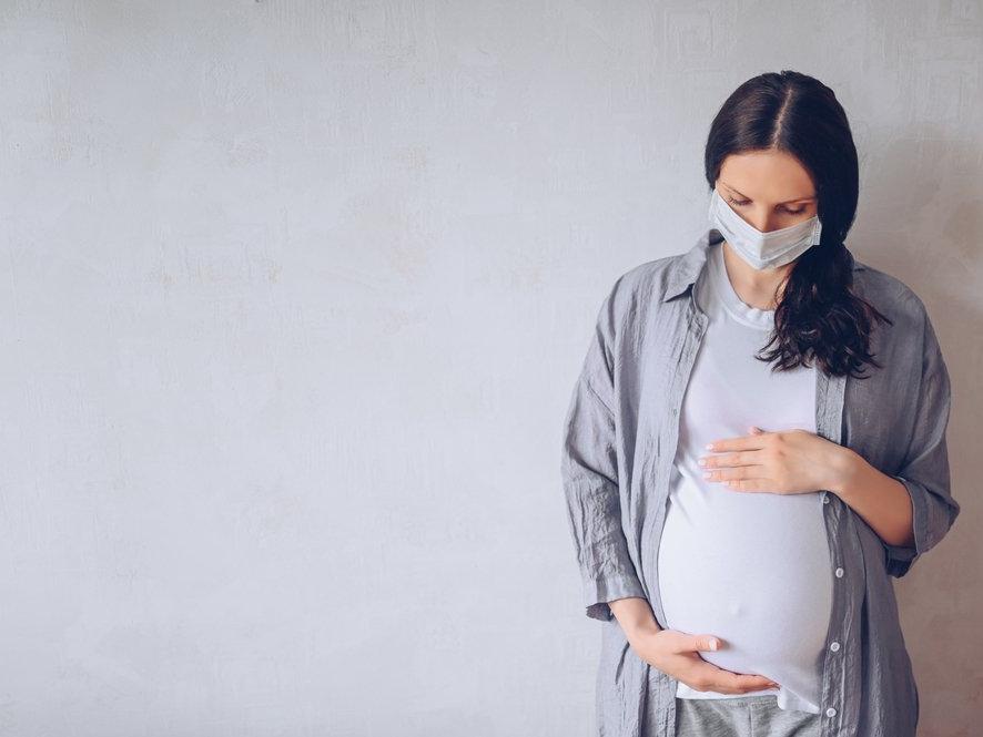 Hamilelerde Covid 19 : Erken doğum riskini artırıyor