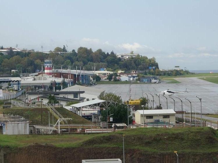Pist çatladı, Trabzon Havalimanı 3 saat uçuş trafiğine kapatıldı