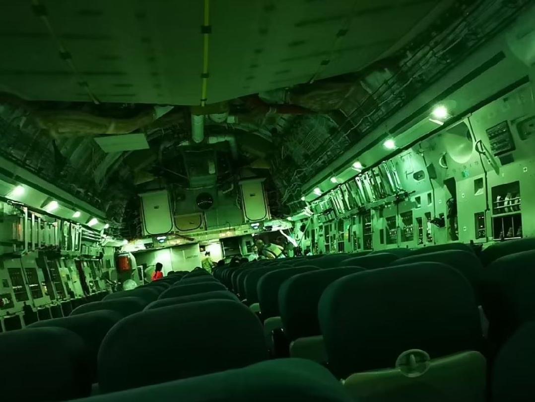 Skandal görüntü: Dev askeri uçak Afganistan'dan bomboş döndü